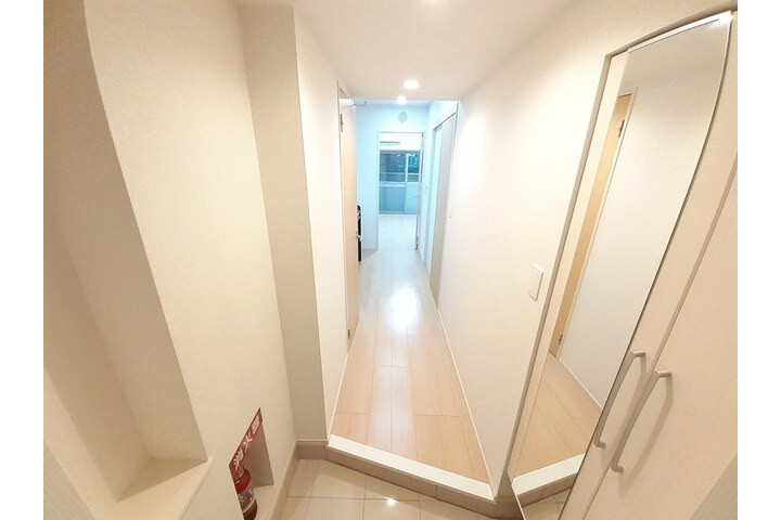1K Apartment, Japan — image 11