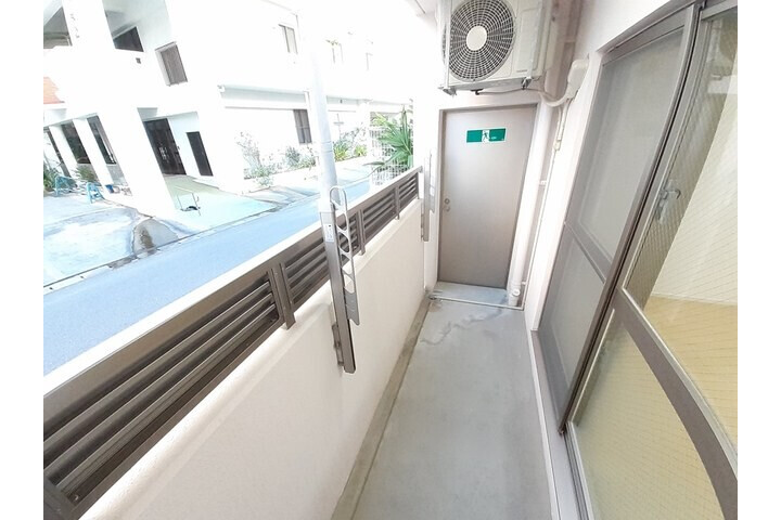 1K Apartment, Japan — image 12