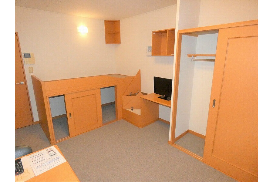 1K Apartment, Japan — image 5
