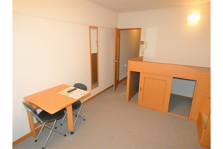 1K Apartment, Japan — image 6