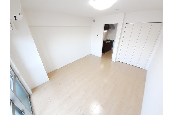 1K Apartment, Japan — image 2