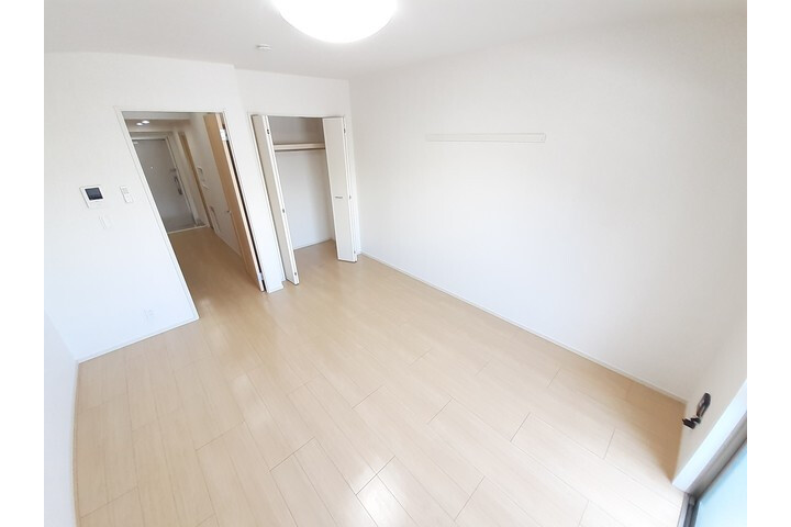 1K Apartment, Japan — image 4