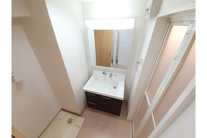 1K Apartment, Japan — image 6