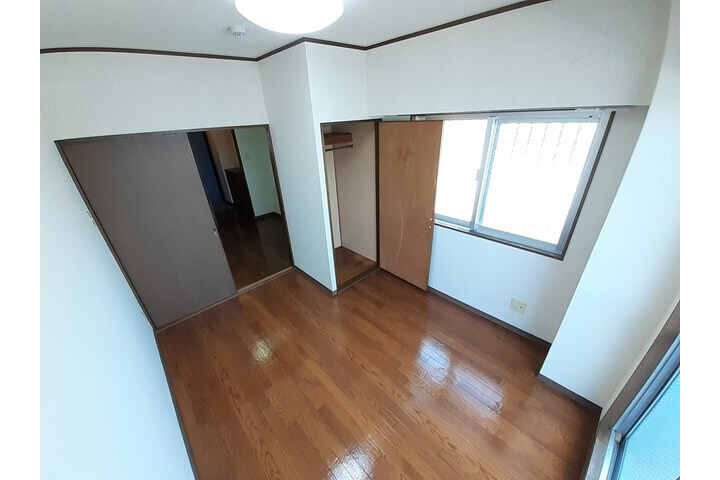 2DK Apartment, Japan — image 3