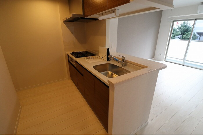 2LDK Apartment, Japan — image 5