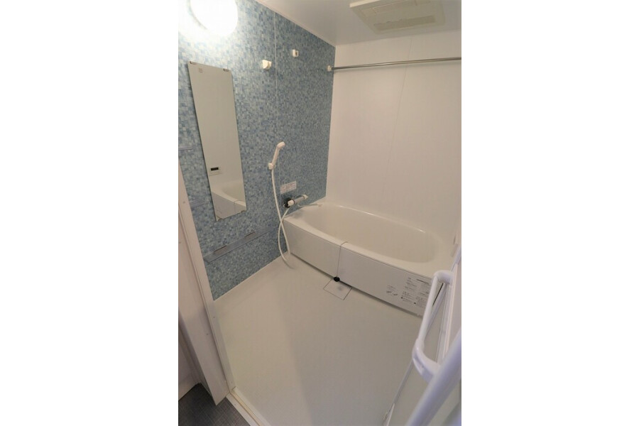 2LDK Apartment, Japan — image 6