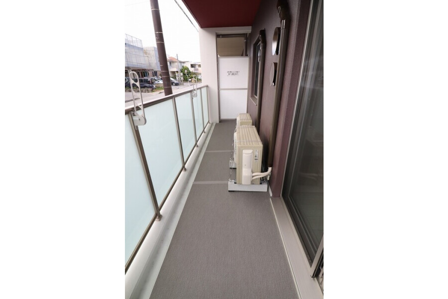 2LDK Apartment, Japan — image 11