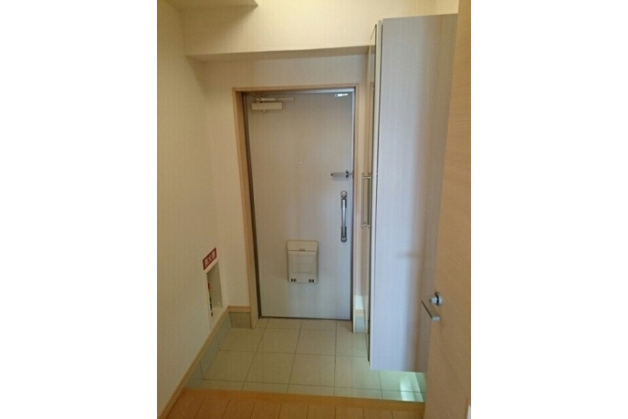 1DK Apartment, Japan — image 10