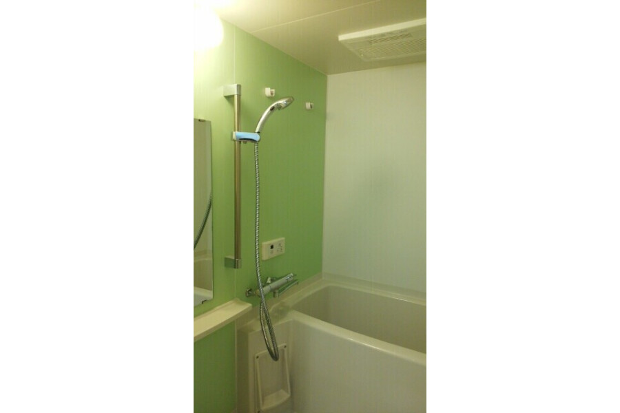 2LDK Apartment, Japan — image 7