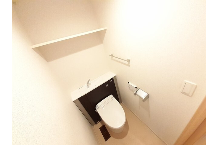 1DK Apartment, Japan — image 10