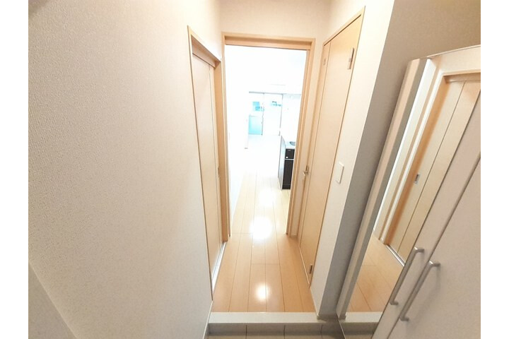 1DK Apartment, Japan — image 11