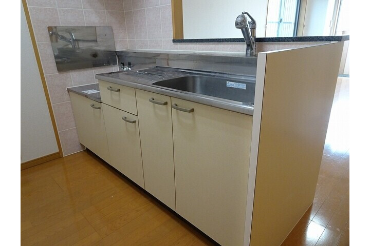 1LDK Apartment, Japan — image 4