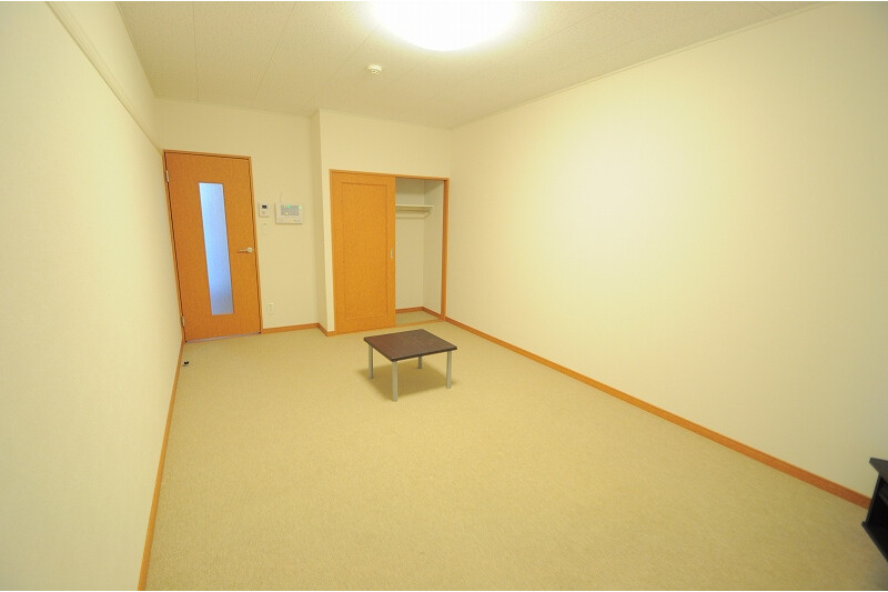 1K Apartment, Japan — image 4