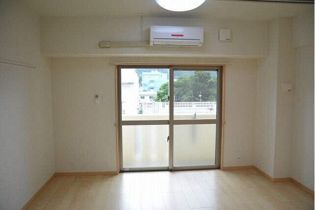 1LDK Apartment, Japan — image 2