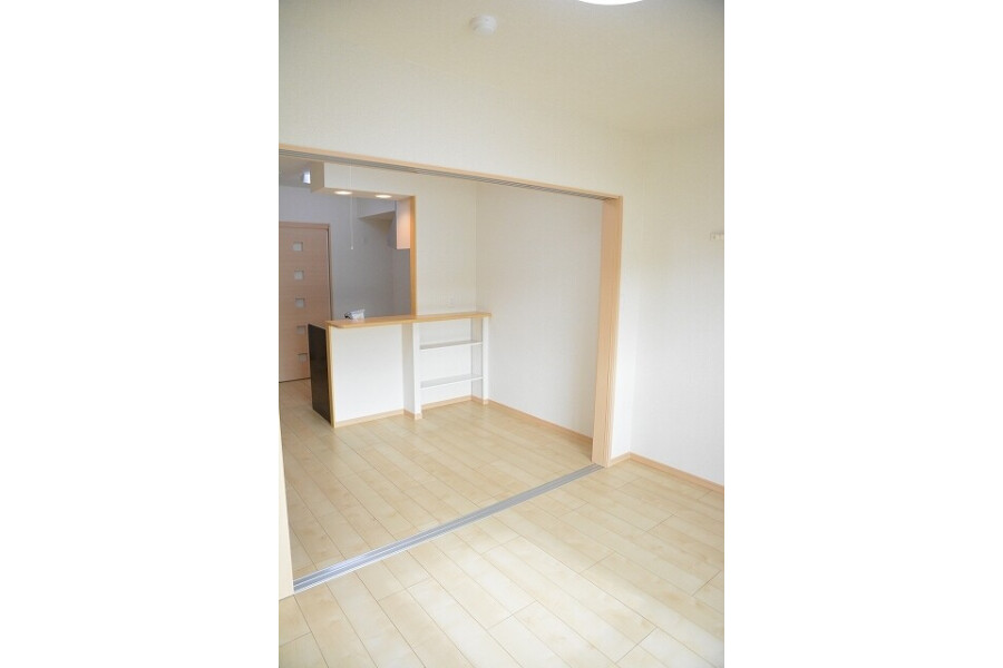 1LDK Apartment, Japan — image 5