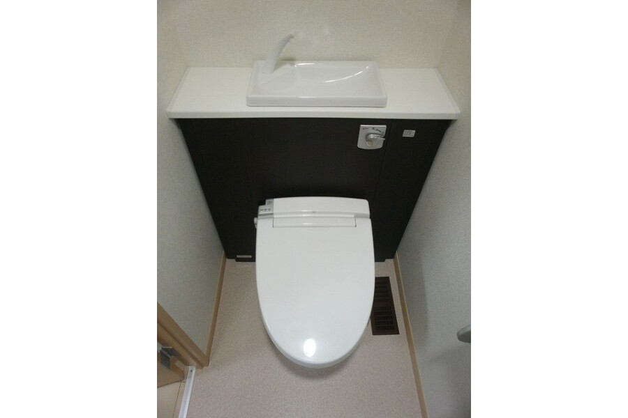 1LDK Apartment, Japan — image 9