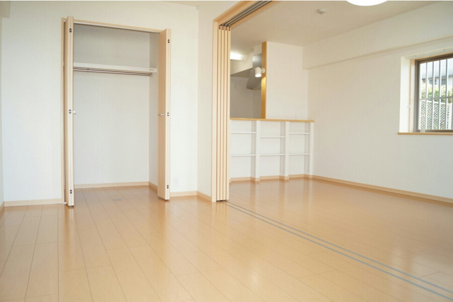 1LDK Apartment, Japan — image 3