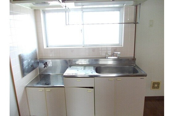 2LDK Apartment, Japan — image 5