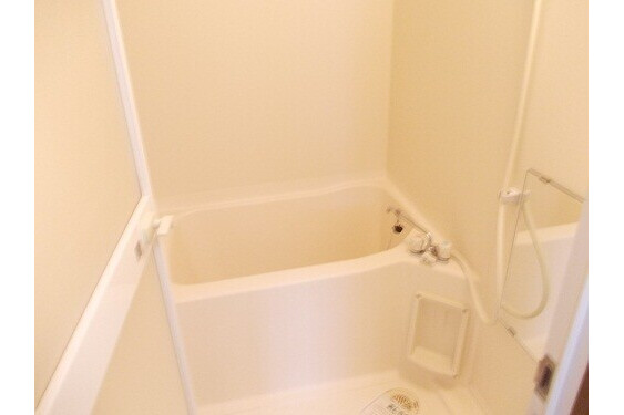 2LDK Apartment, Japan — image 7