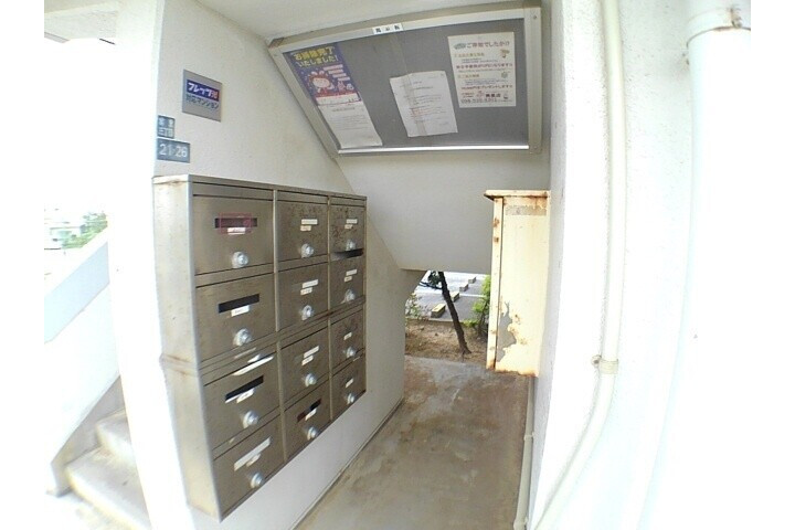2LDK Apartment, Japan — image 12
