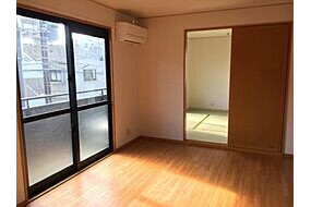 2LDK Apartment, Japan — image 6