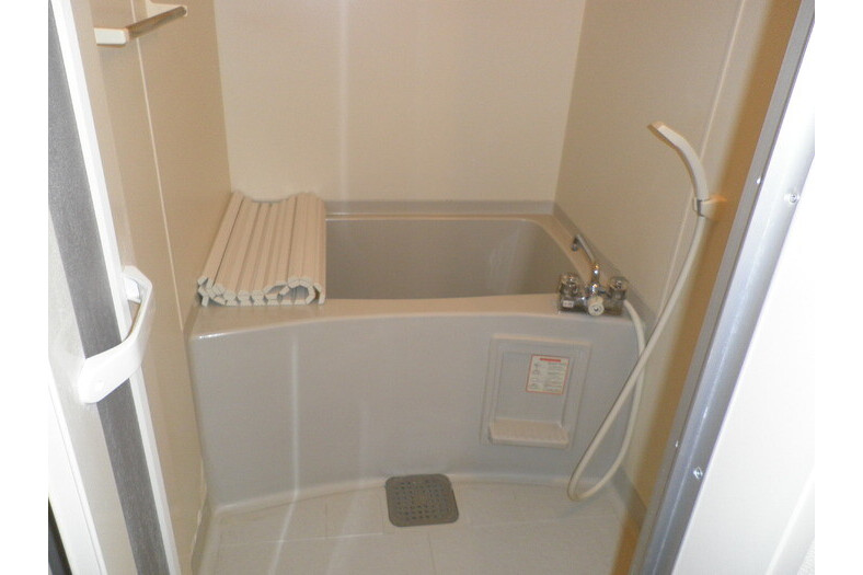 2DK Apartment, Japan — image 10