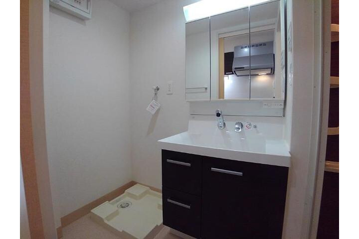 1K Apartment, Japan — image 6