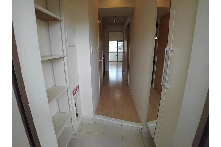 1K Apartment, Japan — image 11