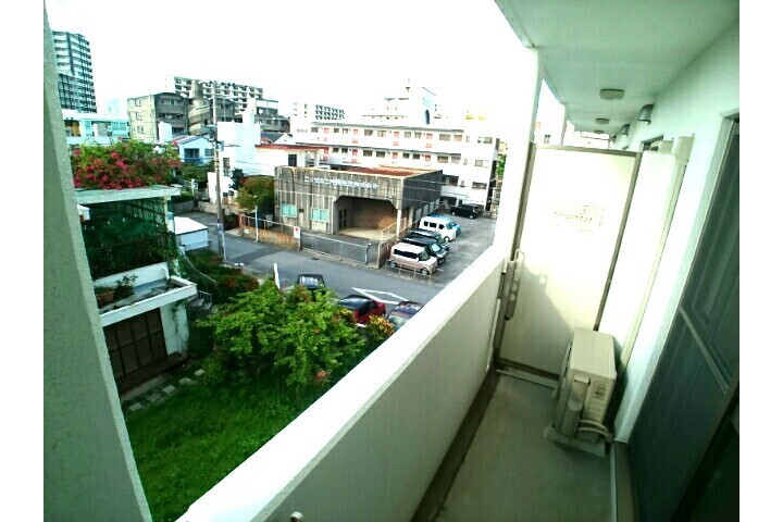 1K Apartment, Japan — image 12