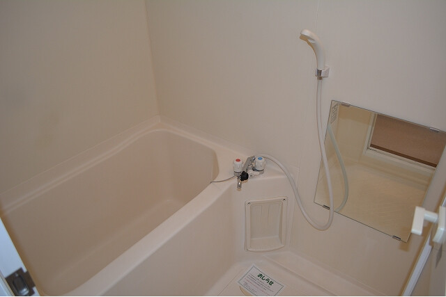 2DK Apartment, Japan — image 10