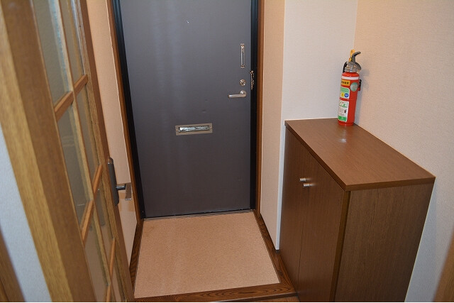 2DK Apartment, Japan — image 14