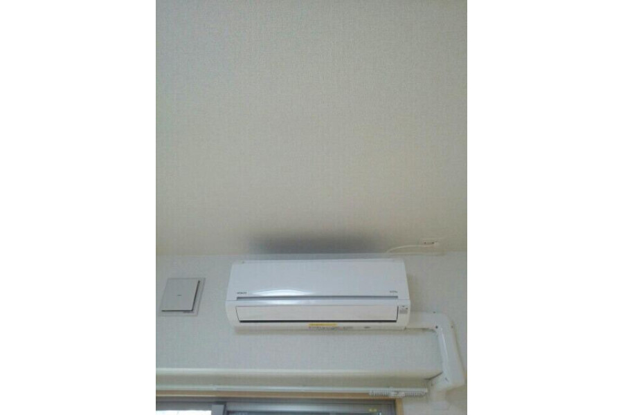 2LDK Apartment, Japan — image 6