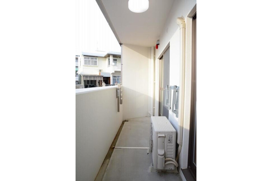 2LDK Apartment, Japan — image 11