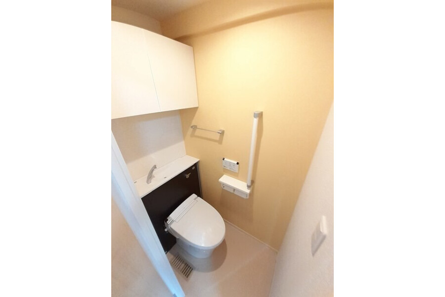 1DK Apartment, Japan — image 8