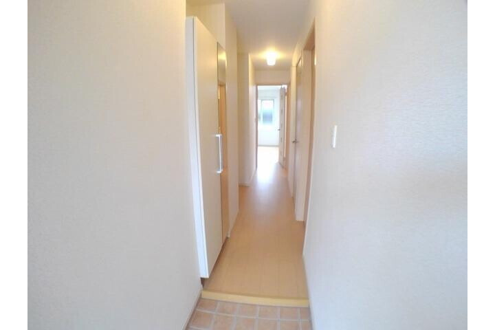 1LDK Apartment, Japan — image 10