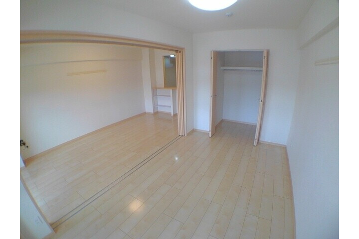1LDK Apartment, Japan — image 2