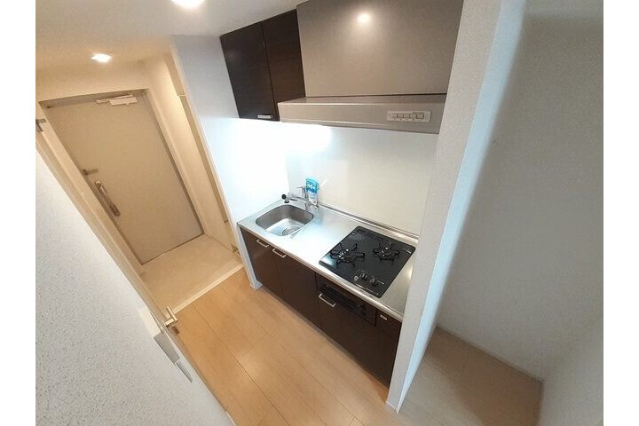 1K Apartment, Japan — image 7