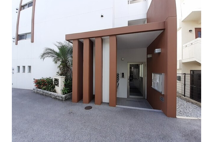 1K Apartment, Japan — image 13