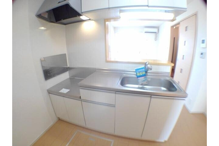 1LDK Apartment, Japan — image 6