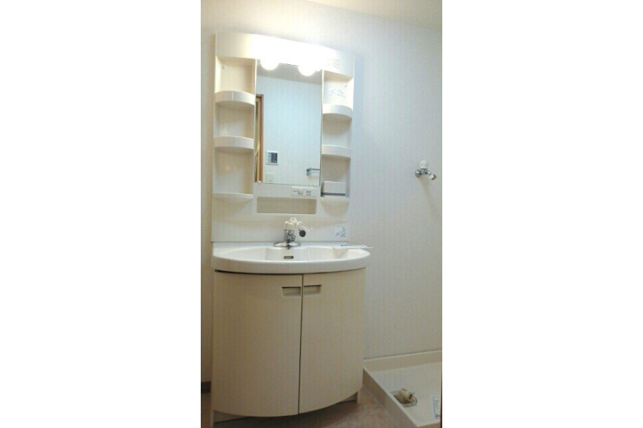 1LDK Apartment, Japan — image 7