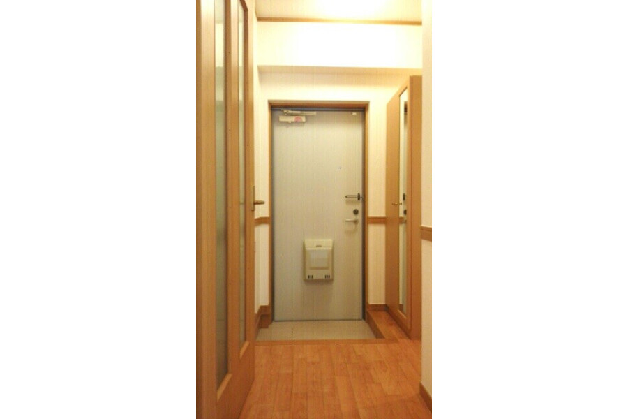 1LDK Apartment, Japan — image 10