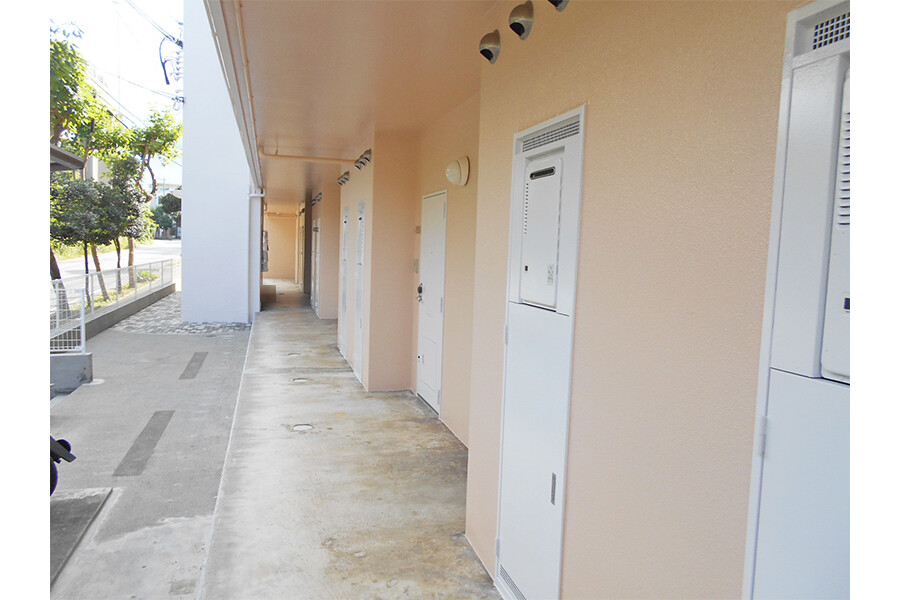 1K Apartment, Japan — image 9