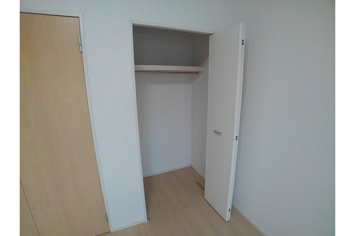 1K Apartment, Japan — image 4