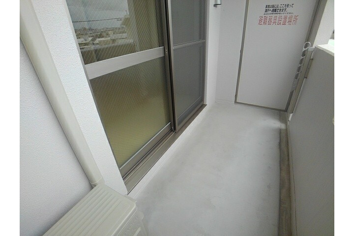 1K Apartment, Japan — image 11