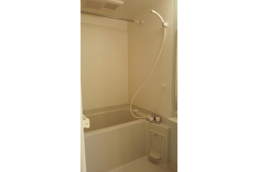 1LDK Apartment, Japan — image 8