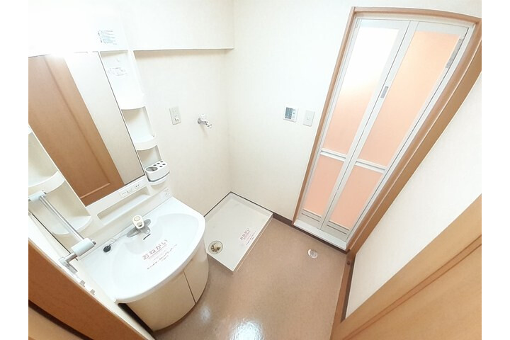 1K Apartment, Japan — image 6