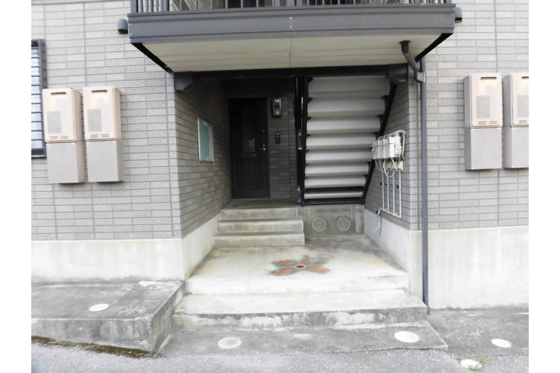2DK Apartment, Japan — image 15