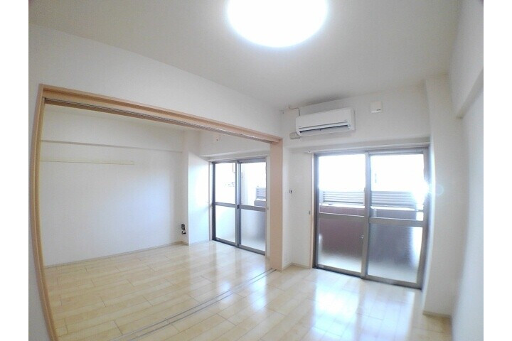 1LDK Apartment, Japan — image 3