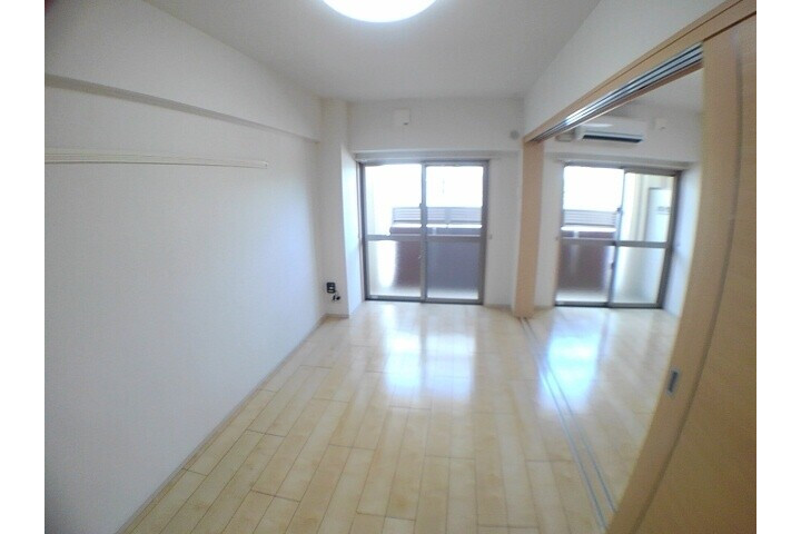 1LDK Apartment, Japan — image 4