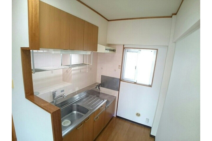 2DK Apartment, Japan — image 3